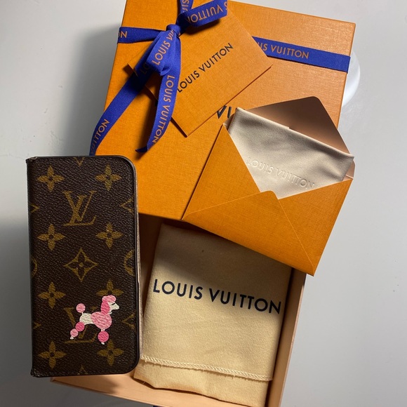 Louis Vuitton Monogram Canvas iPhone X Folio Case - Picture 4 of 9